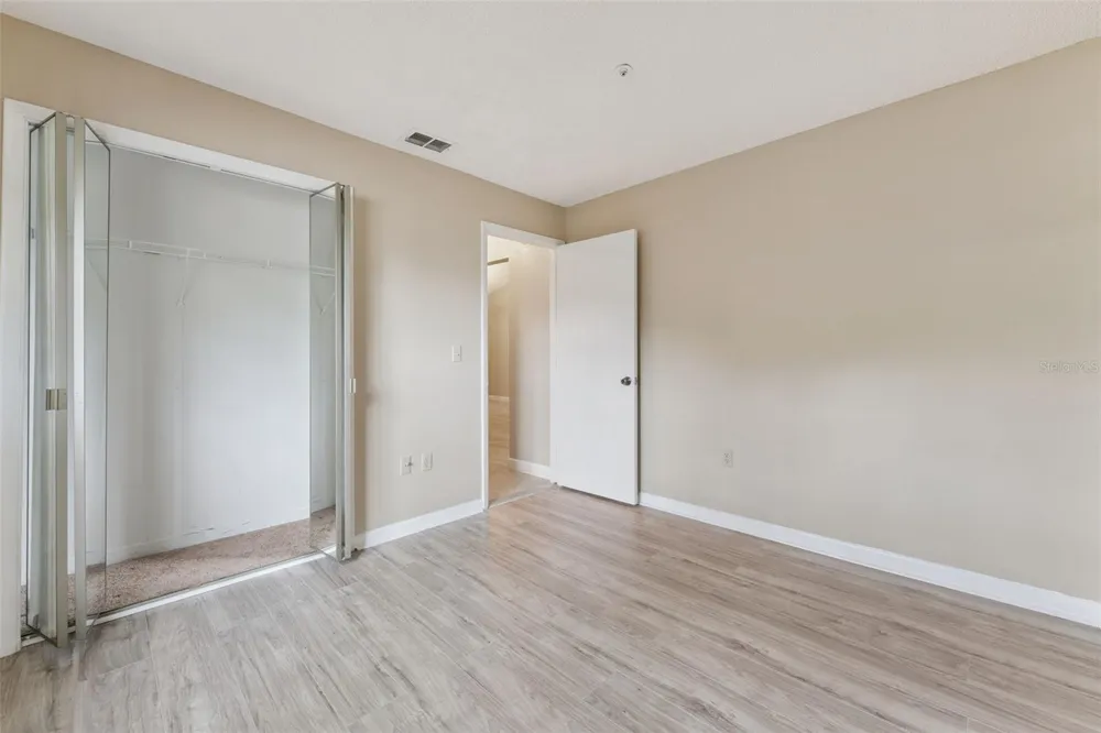 683 POST OAK CIRCLE #105 Altamonte Springs, FL 32701