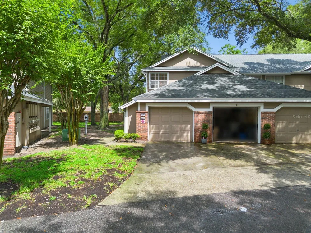 683 POST OAK CIRCLE #105 Altamonte Springs, FL 32701