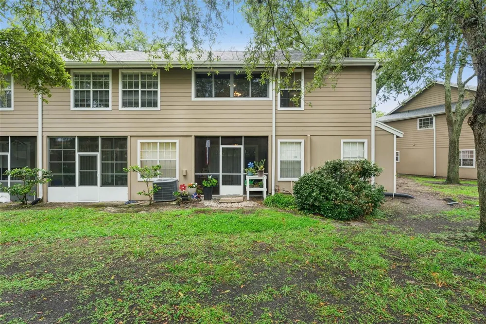 683 POST OAK CIRCLE #105 Altamonte Springs, FL 32701