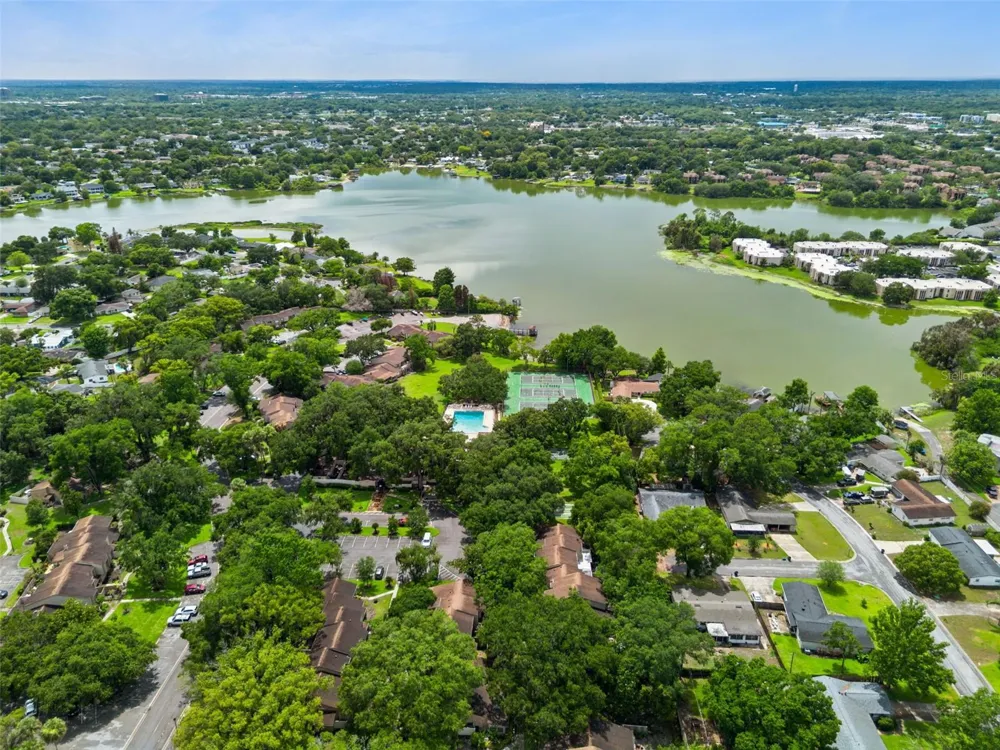 683 POST OAK CIRCLE #105 Altamonte Springs, FL 32701