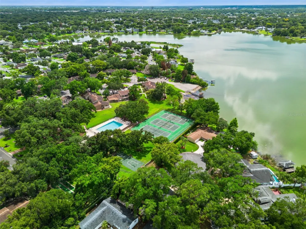 683 POST OAK CIRCLE #105 Altamonte Springs, FL 32701
