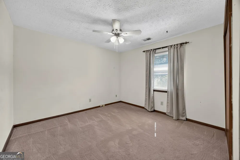 5805 Vernier DR SW Atlanta, GA 30349
