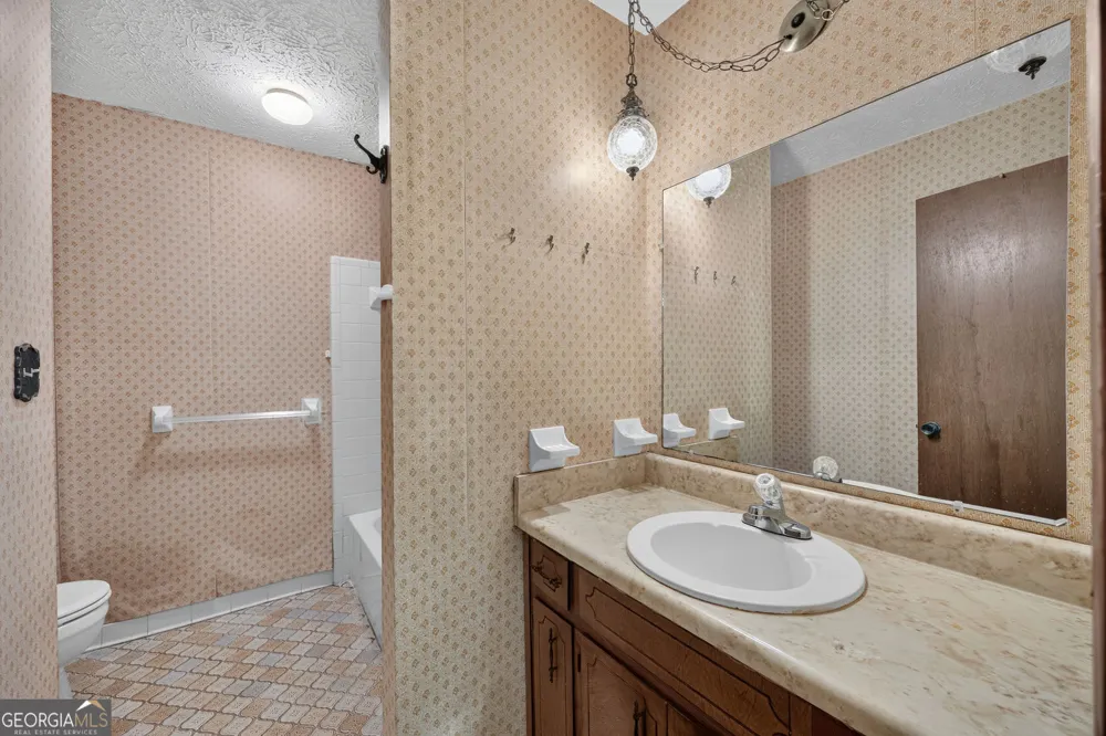 5805 Vernier DR SW Atlanta, GA 30349