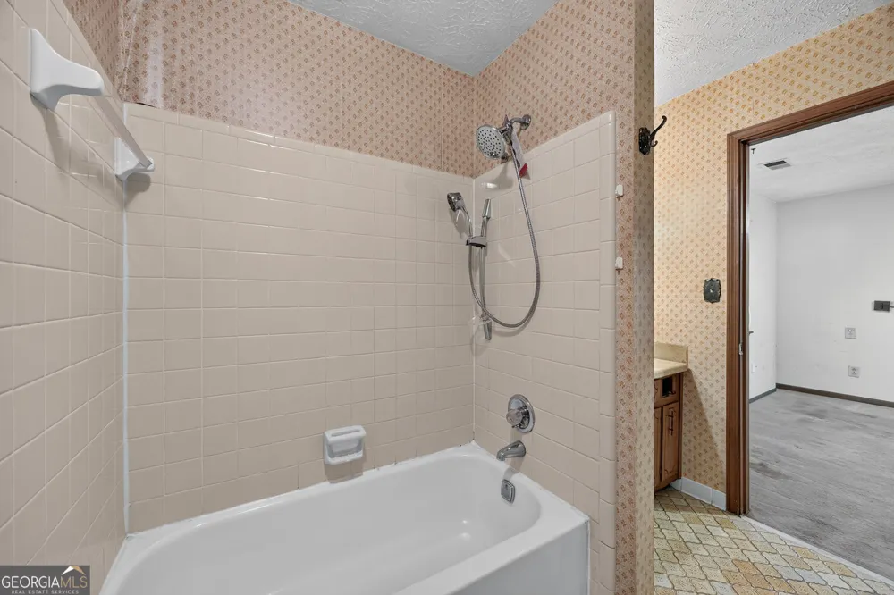 5805 Vernier DR SW Atlanta, GA 30349