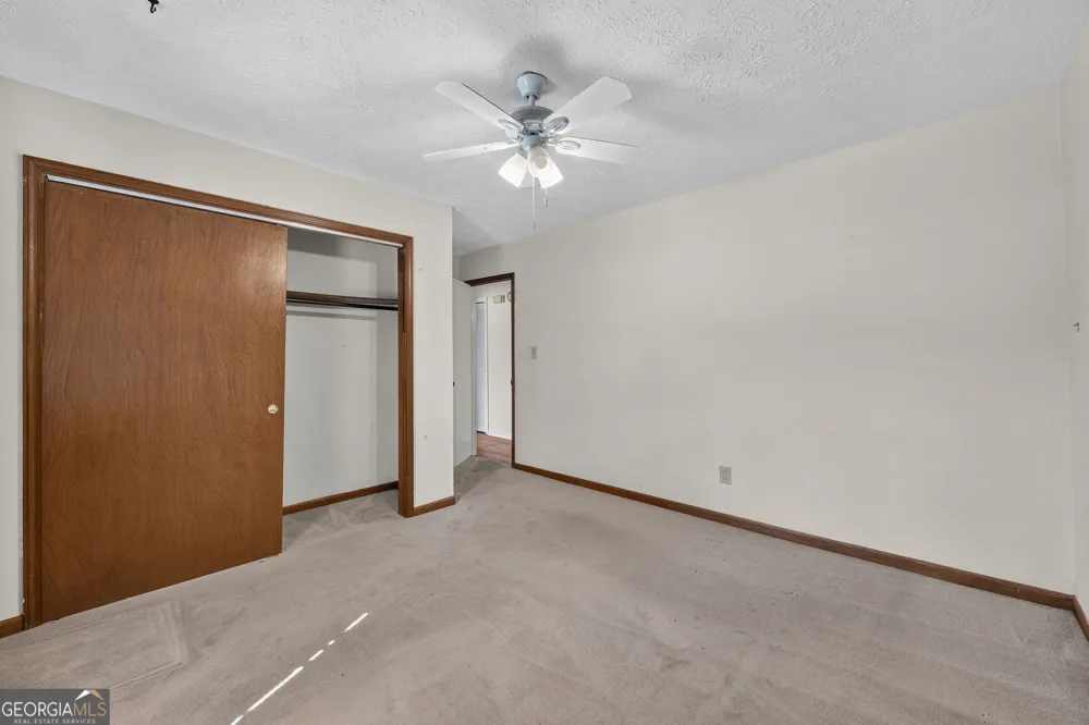 5805 Vernier DR SW Atlanta, GA 30349