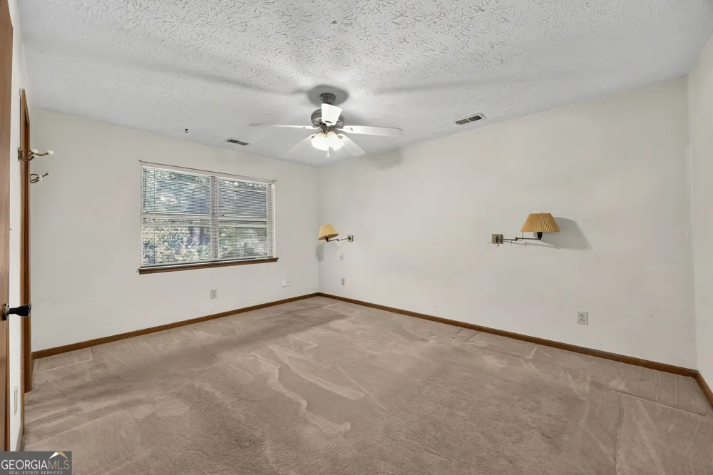 5805 Vernier DR SW Atlanta, GA 30349