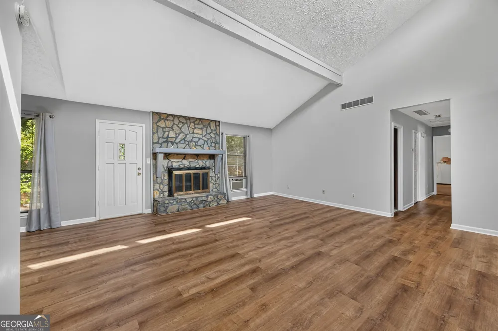 5805 Vernier DR SW Atlanta, GA 30349