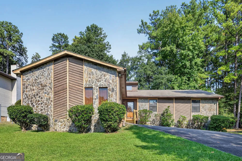 5805 Vernier DR SW Atlanta, GA 30349