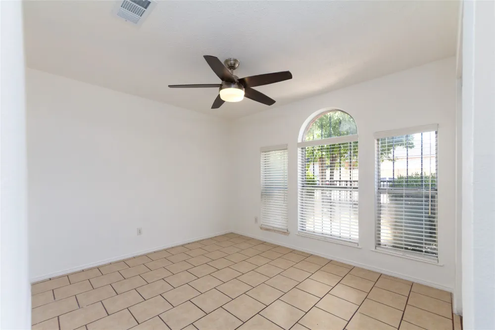 2428 Summit Lane Dallas, TX 75227
