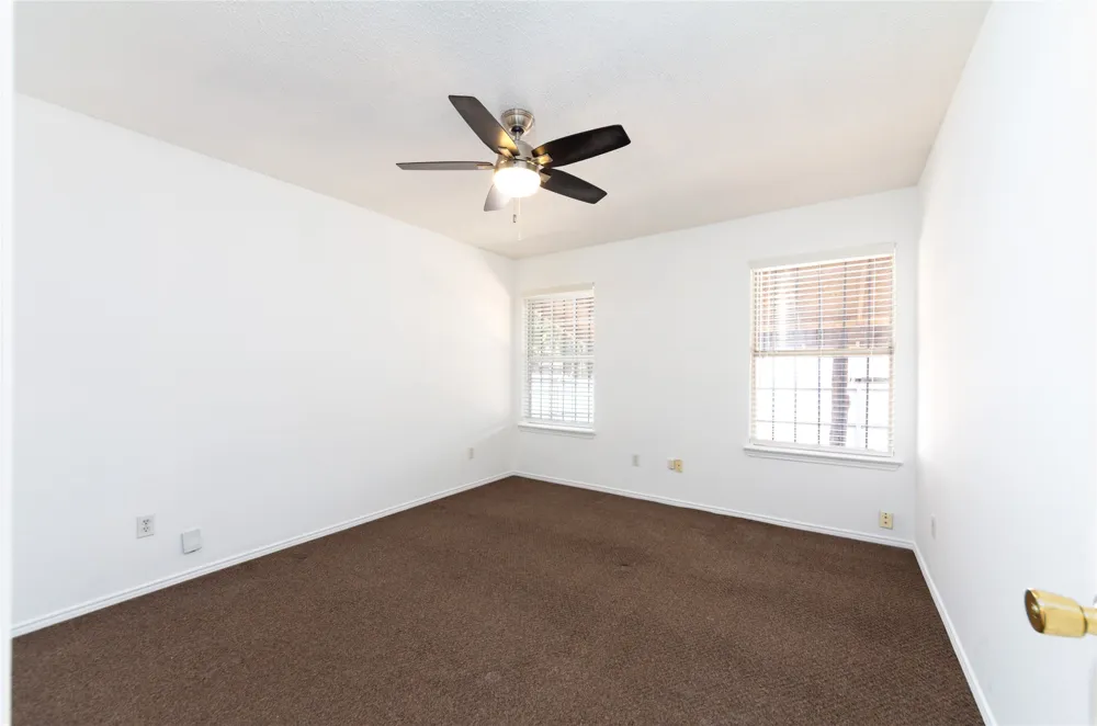 2428 Summit Lane Dallas, TX 75227