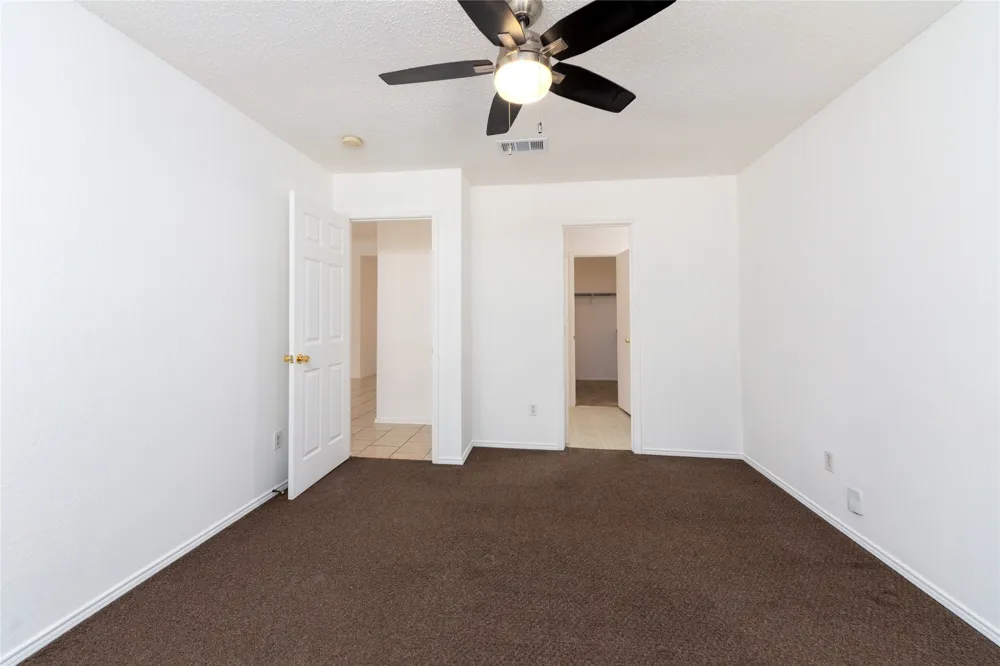 2428 Summit Lane Dallas, TX 75227
