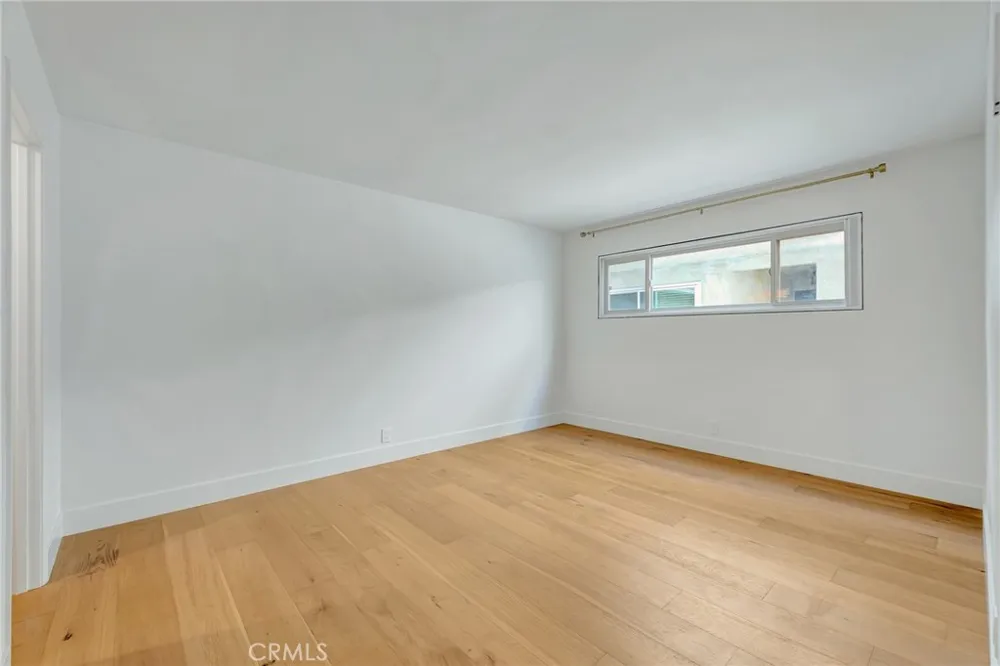 3707 E Livingston #306 Long Beach, CA 90803