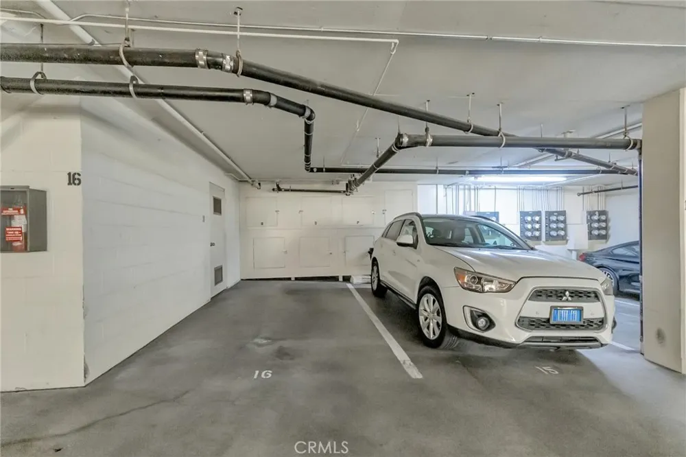 3707 E Livingston #306 Long Beach, CA 90803