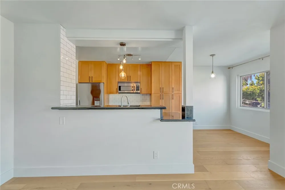 3707 E Livingston #306 Long Beach, CA 90803