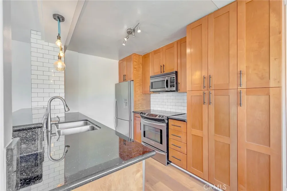 3707 E Livingston #306 Long Beach, CA 90803