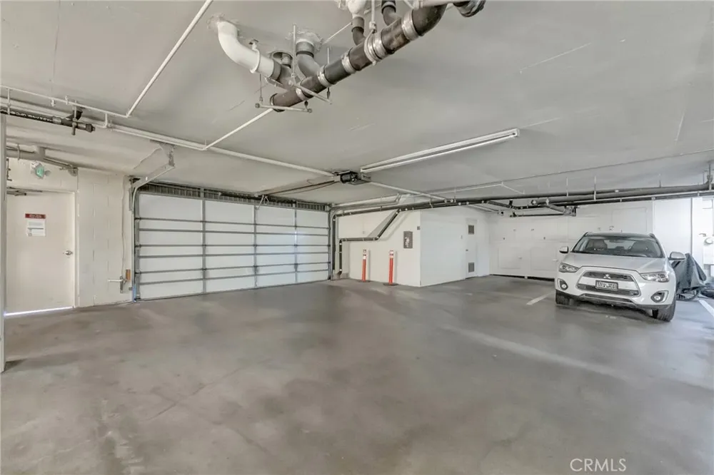 3707 E Livingston #306 Long Beach, CA 90803