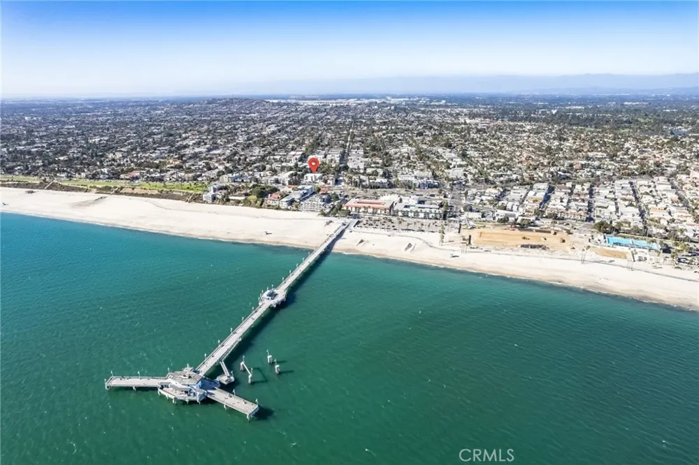 3707 E Livingston #306 Long Beach, CA 90803