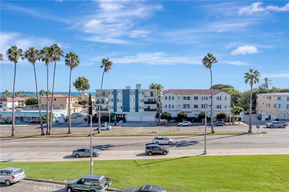 3707 E Livingston #306 Long Beach, CA 90803