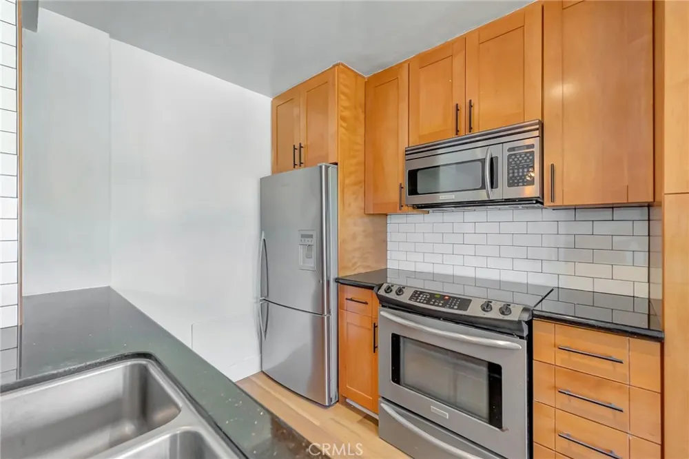 3707 E Livingston #306 Long Beach, CA 90803