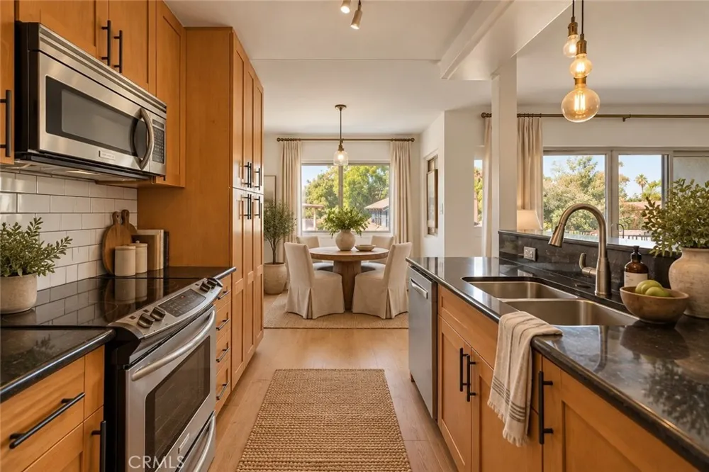 3707 E Livingston #306 Long Beach, CA 90803