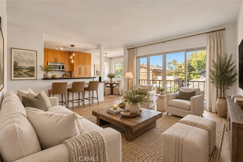 3707 E Livingston #306 Long Beach, CA 90803