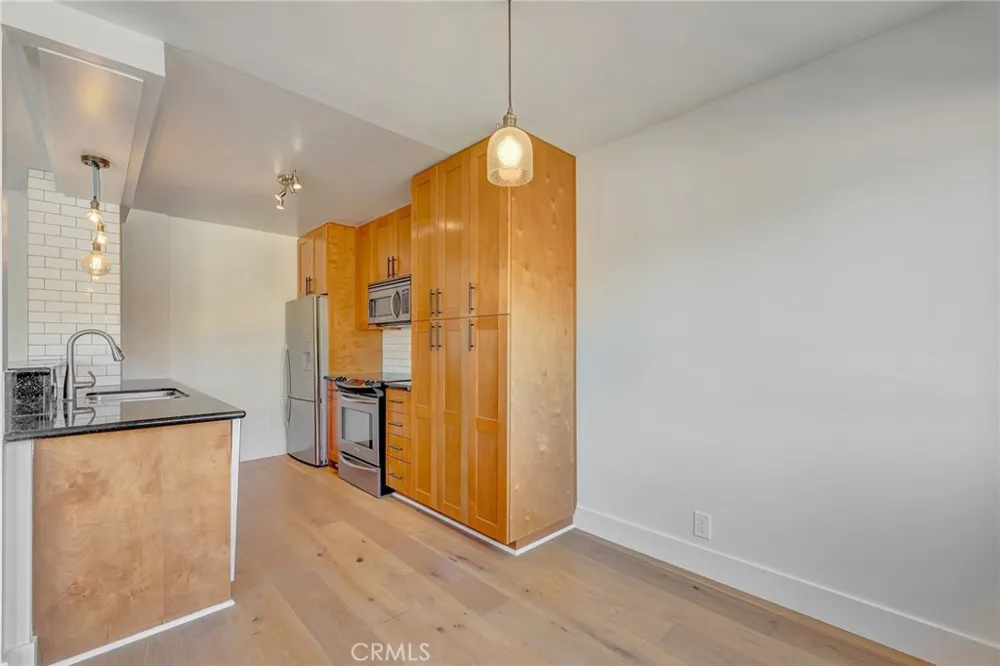 3707 E Livingston #306 Long Beach, CA 90803