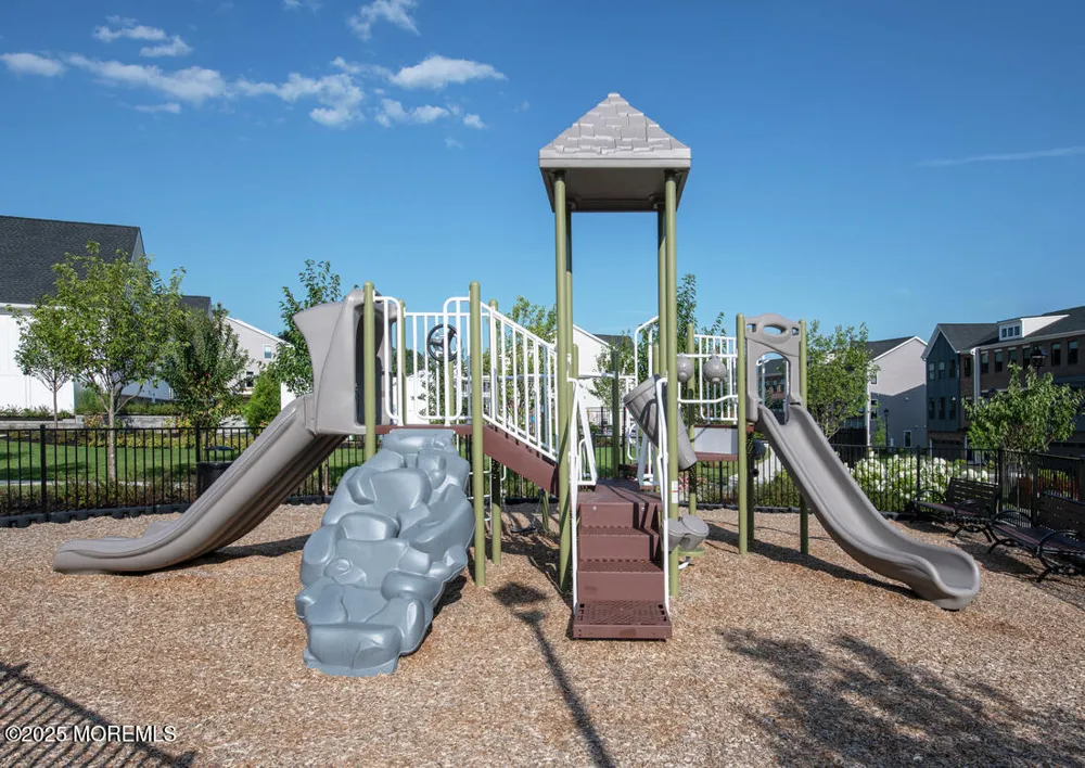 2 Fiore Court Middletown, NJ 07748
