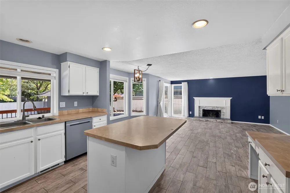2019 SE 160th Place Vancouver, WA 98683