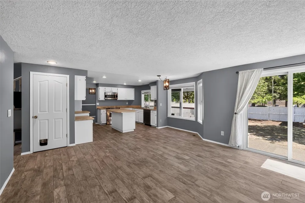 2019 SE 160th Place Vancouver, WA 98683