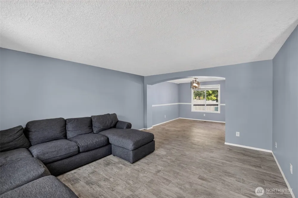 2019 SE 160th Place Vancouver, WA 98683