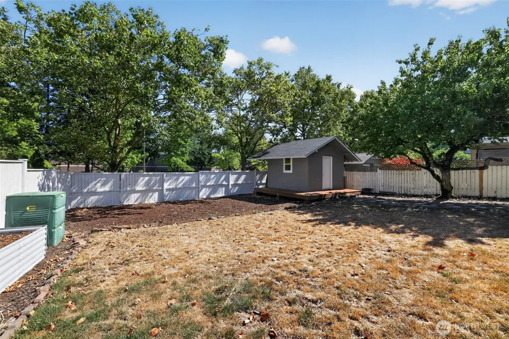 2019 SE 160th Place Vancouver, WA 98683