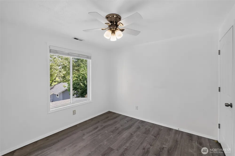 2019 SE 160th Place Vancouver, WA 98683