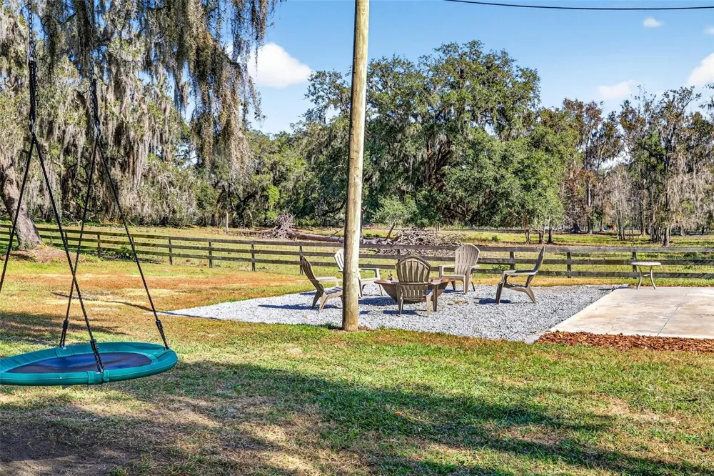 32103 RUSTY CREEK TRAIL Dade City, FL 33525
