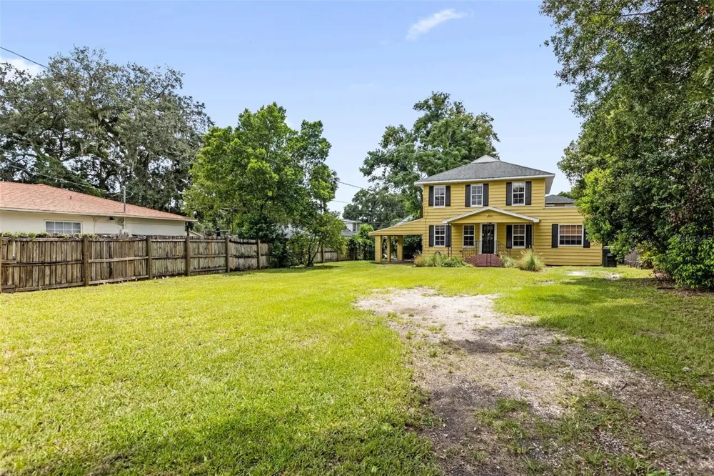 1232 E LIVINGSTON STREET Orlando, FL 32803