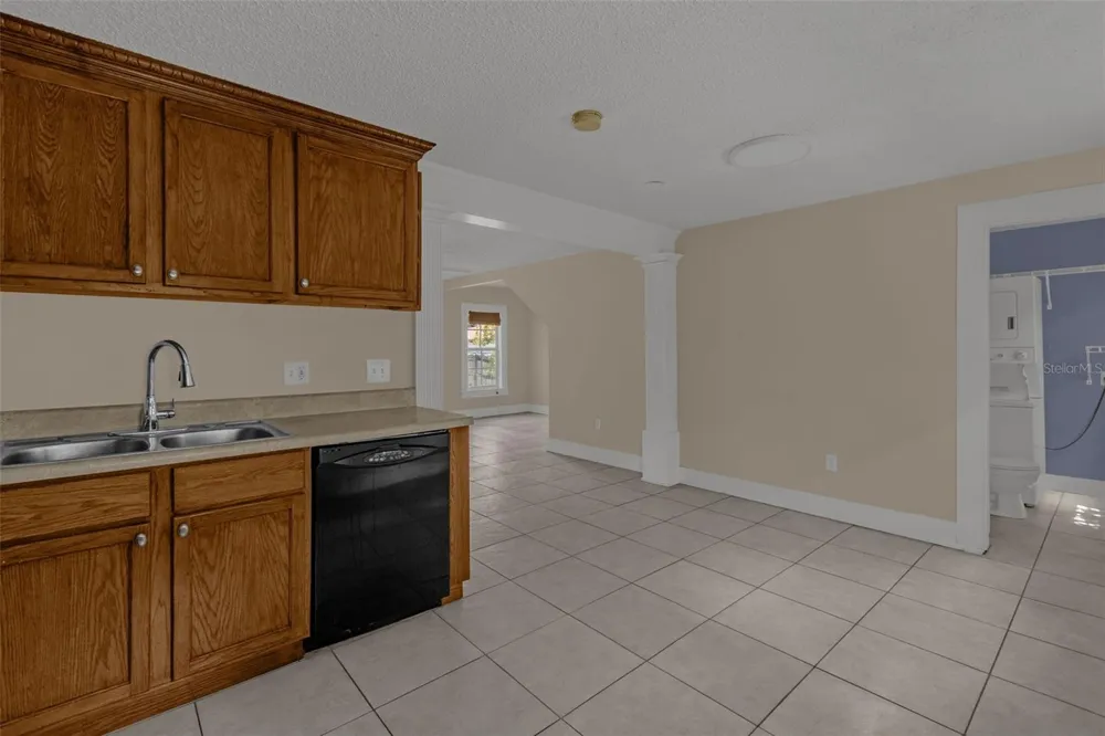 1232 E LIVINGSTON STREET Orlando, FL 32803