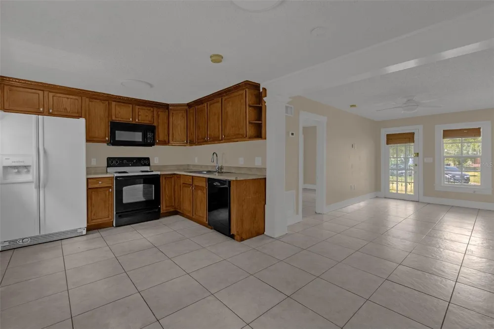 1232 E LIVINGSTON STREET Orlando, FL 32803