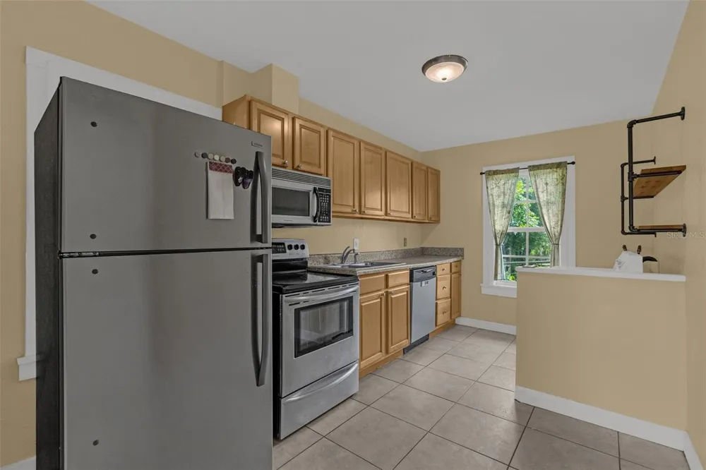 1232 E LIVINGSTON STREET Orlando, FL 32803