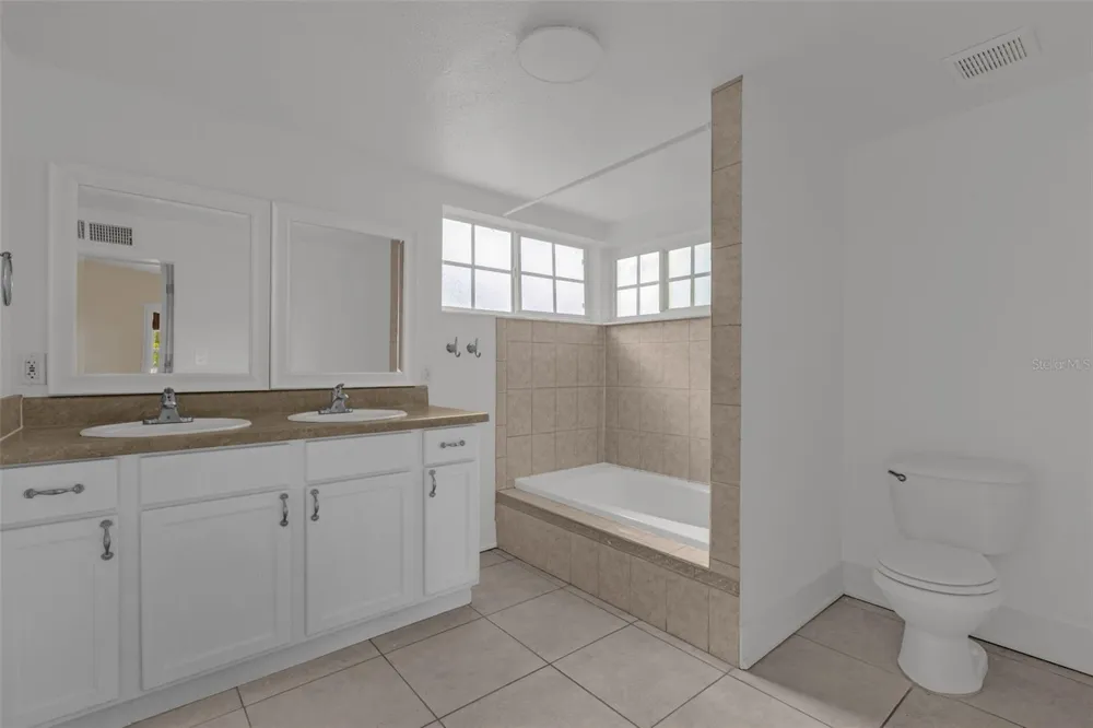 1232 E LIVINGSTON STREET Orlando, FL 32803