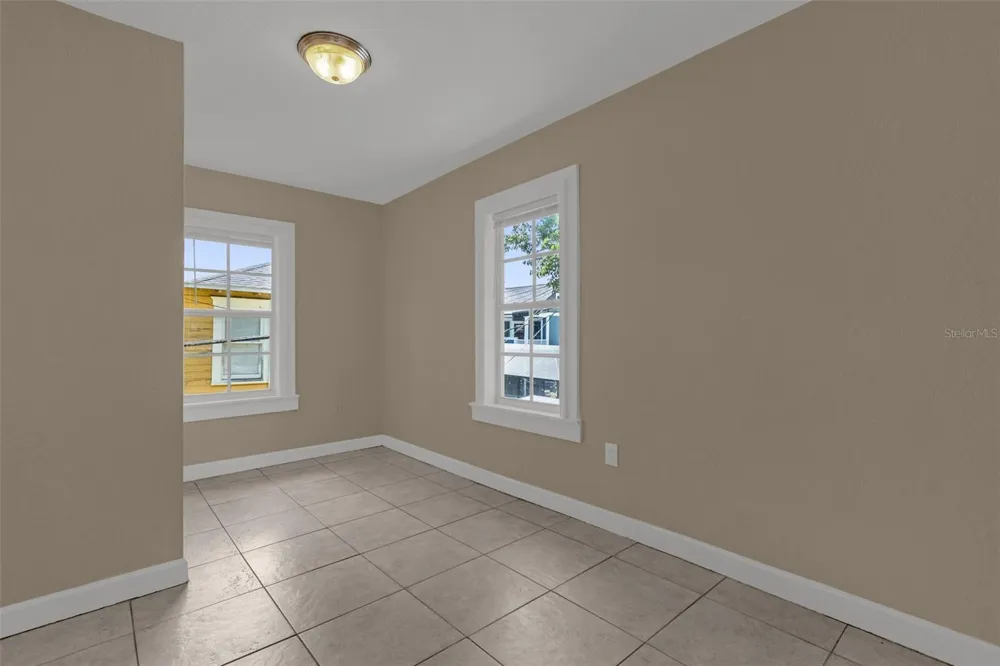 1232 E LIVINGSTON STREET Orlando, FL 32803
