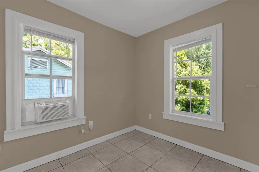 1232 E LIVINGSTON STREET Orlando, FL 32803