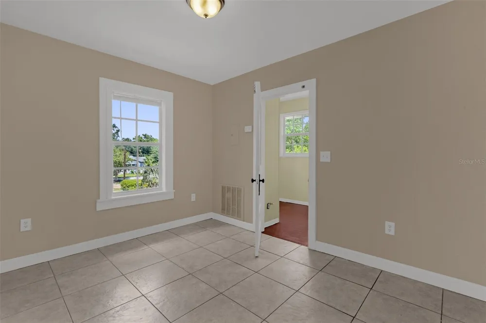 1232 E LIVINGSTON STREET Orlando, FL 32803