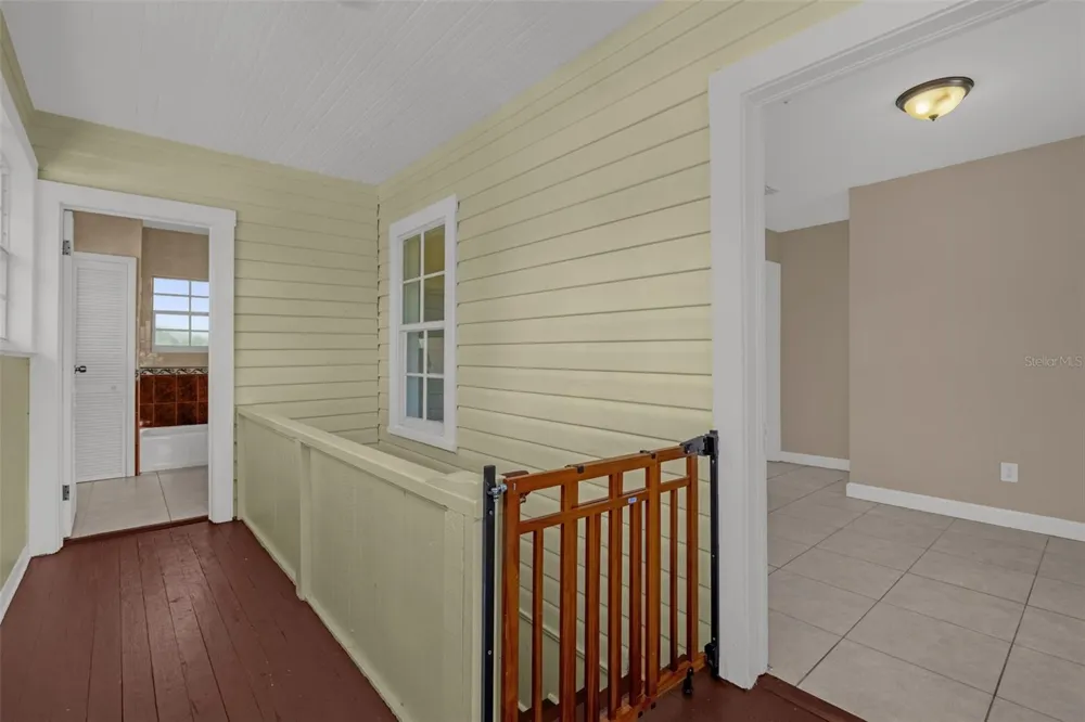 1232 E LIVINGSTON STREET Orlando, FL 32803