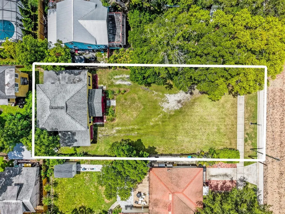 1232 E LIVINGSTON STREET Orlando, FL 32803