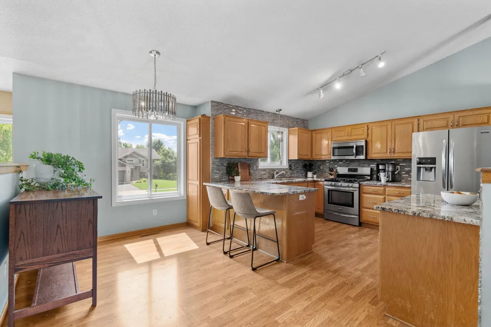 18566 96th Place Maple Grove, MN 55311