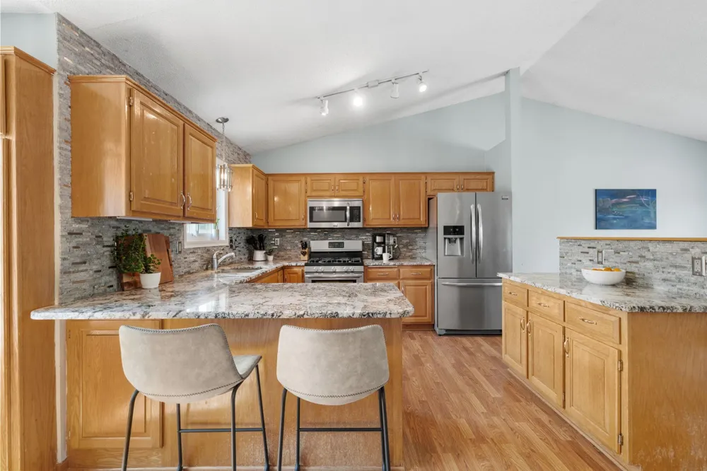 18566 96th Place Maple Grove, MN 55311