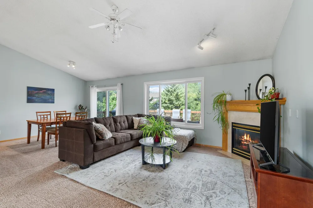 18566 96th Place Maple Grove, MN 55311
