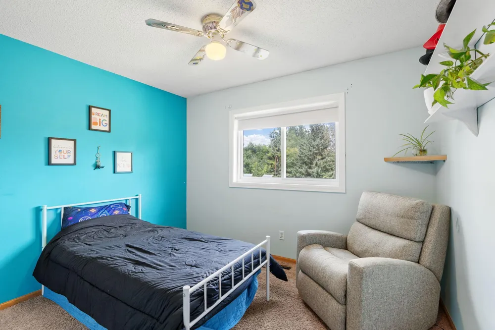 18566 96th Place Maple Grove, MN 55311