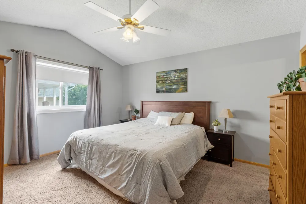 18566 96th Place Maple Grove, MN 55311