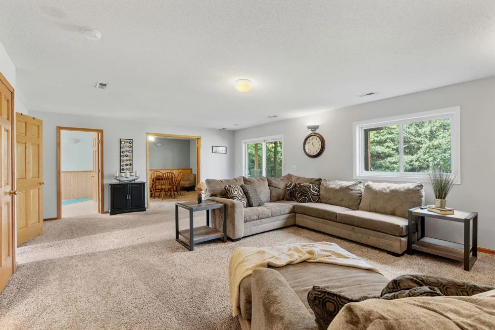 18566 96th Place Maple Grove, MN 55311