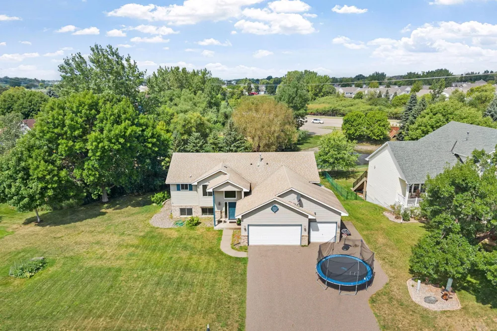 18566 96th Place Maple Grove, MN 55311